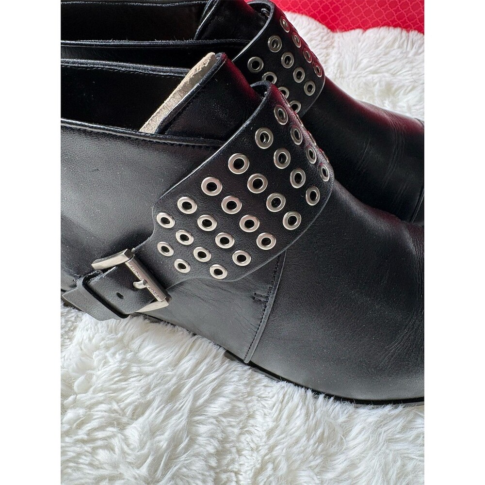 Michael Kors Womens Ankle Booties Black Grommet Strap Buckle Size 8.5M - Picture 3 of 8